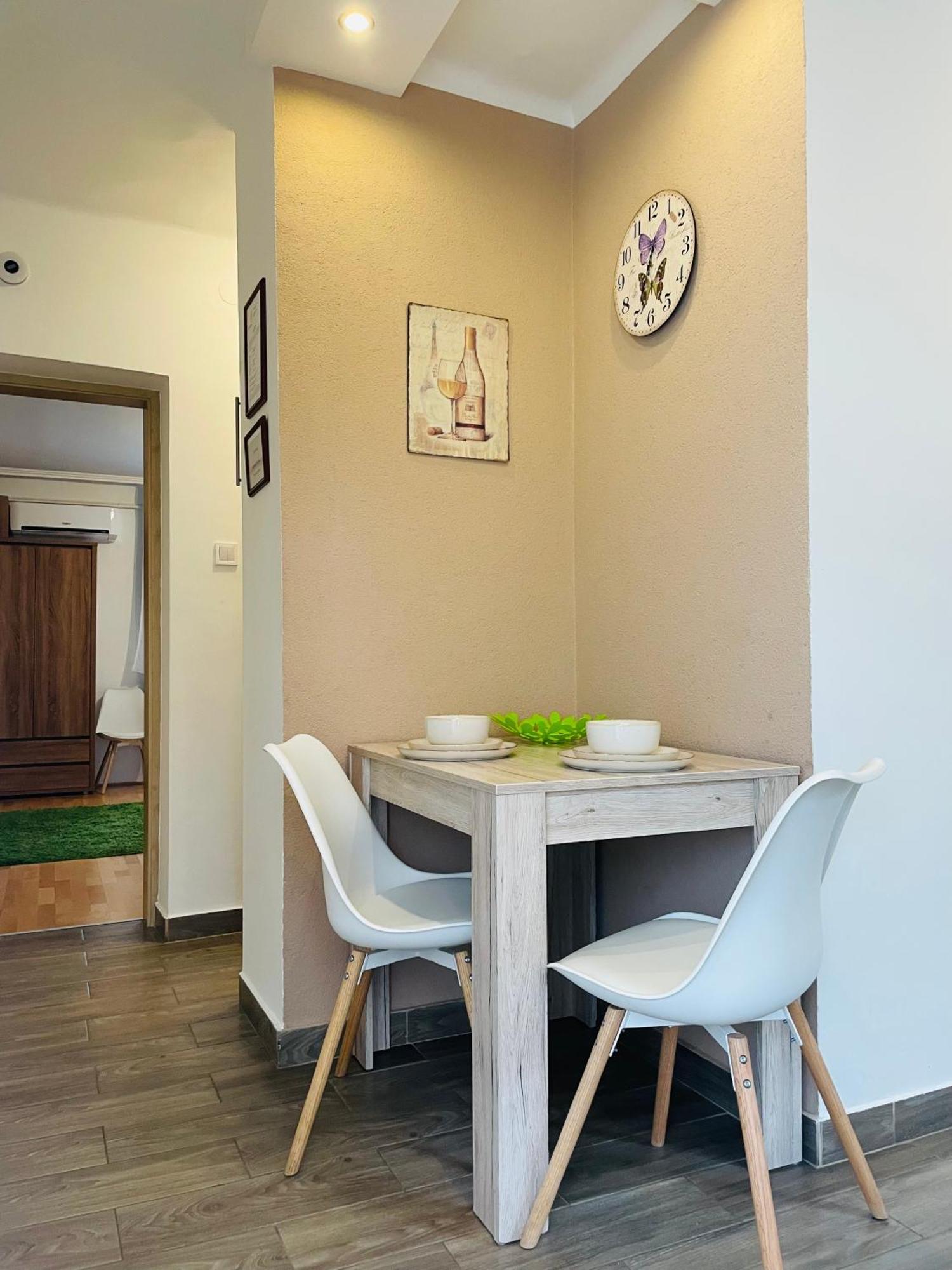 Weninger Studio Apartman Kiskunhalas Εξωτερικό φωτογραφία