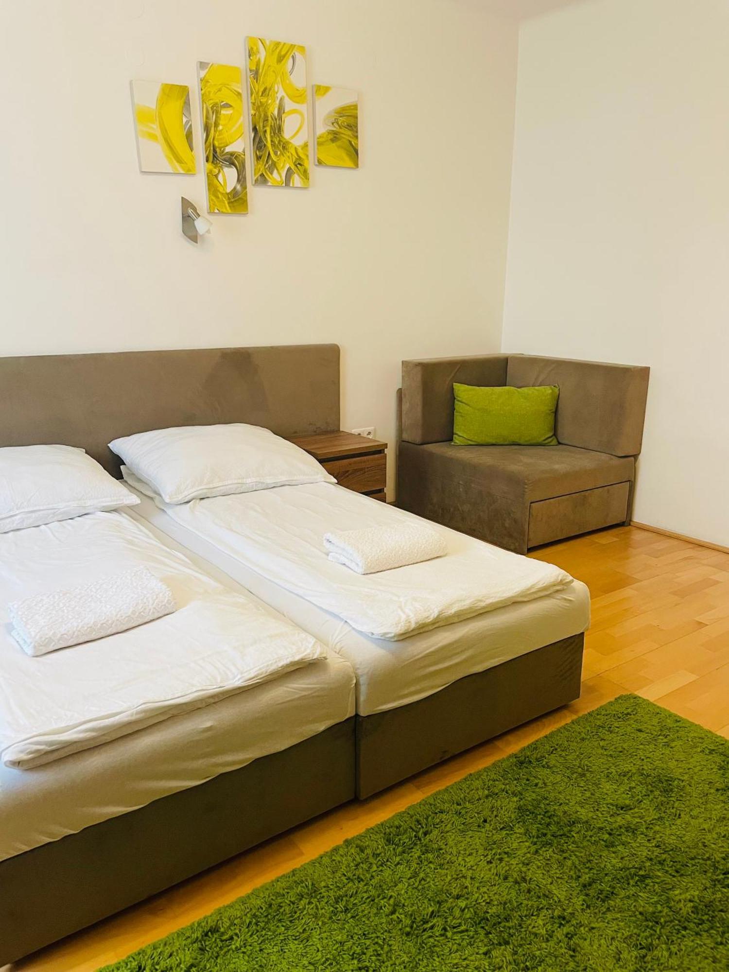 Weninger Studio Apartman Kiskunhalas Εξωτερικό φωτογραφία