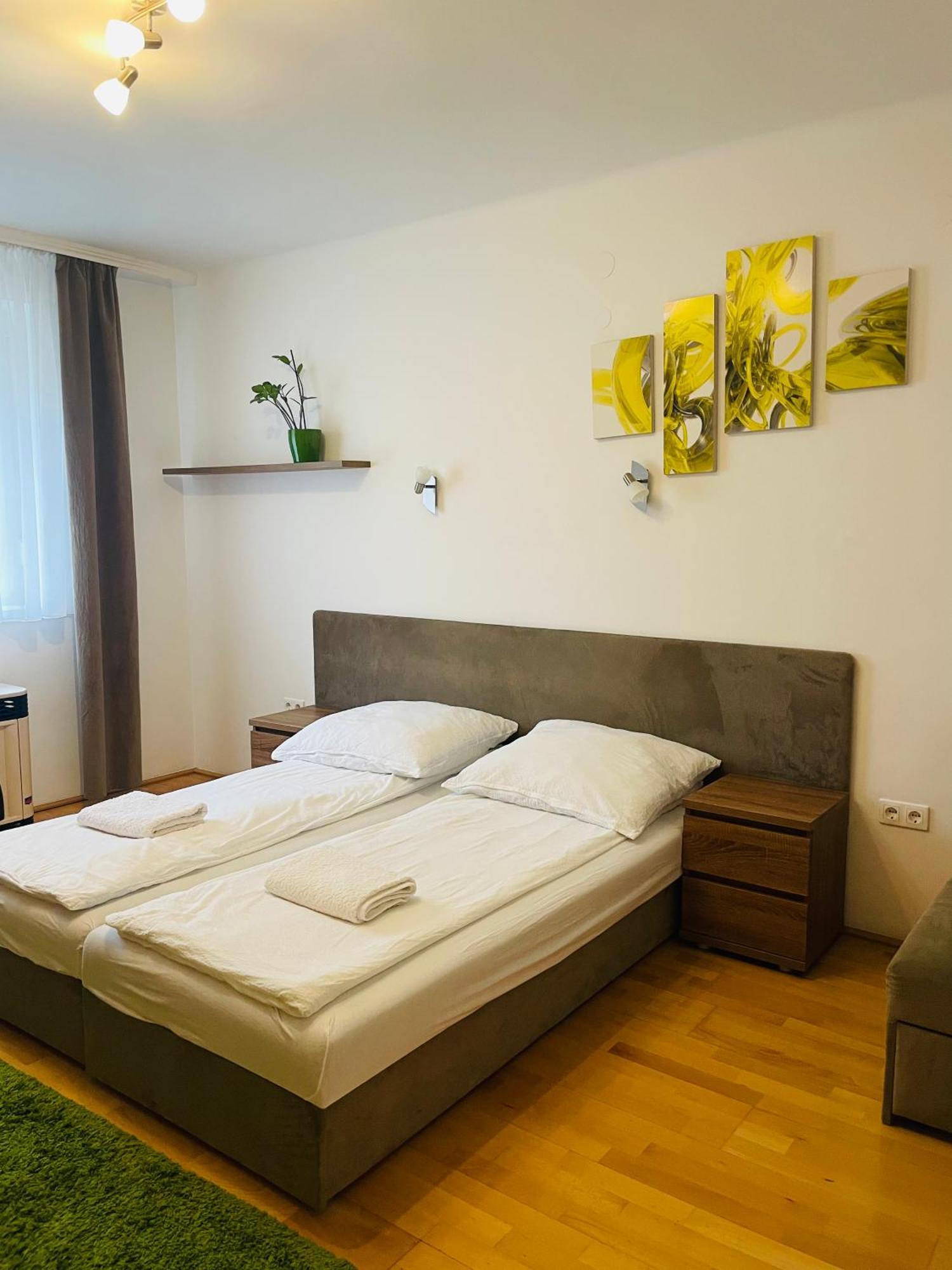 Weninger Studio Apartman Kiskunhalas Εξωτερικό φωτογραφία