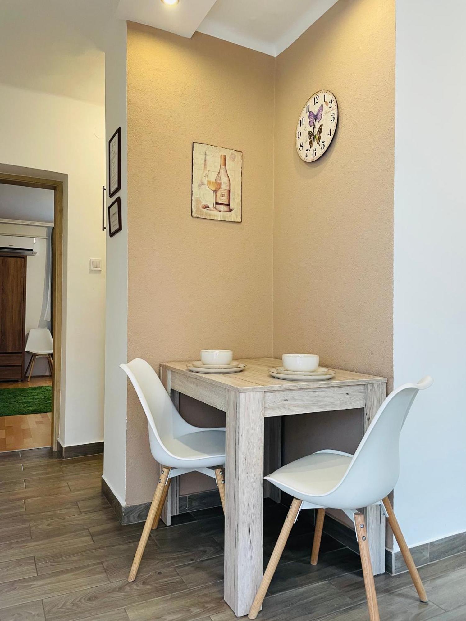 Weninger Studio Apartman Kiskunhalas Εξωτερικό φωτογραφία