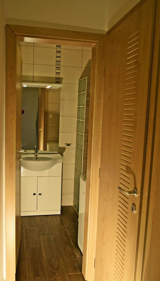 Weninger Studio Apartman Kiskunhalas Εξωτερικό φωτογραφία
