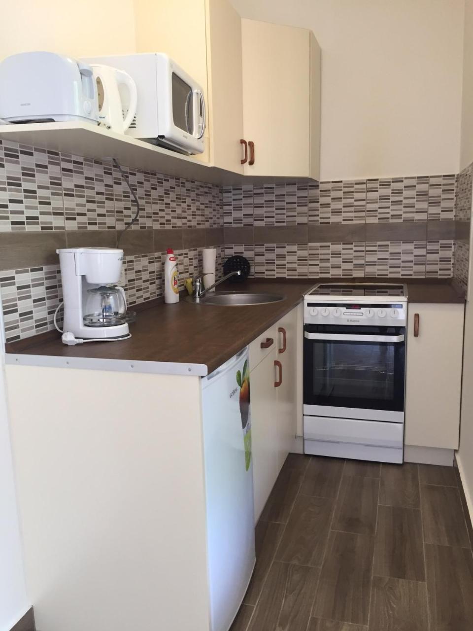 Weninger Studio Apartman Kiskunhalas Εξωτερικό φωτογραφία